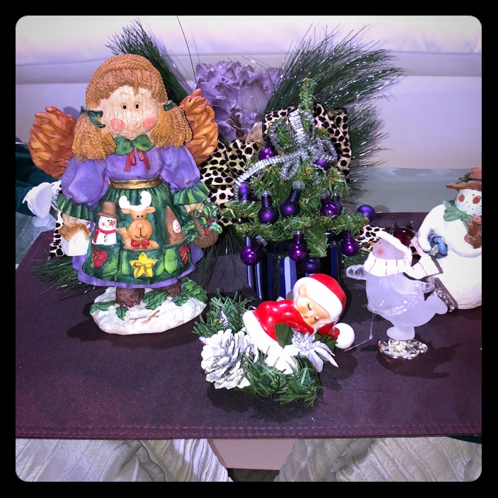 VARIOUS CHRISTMAS DECOR